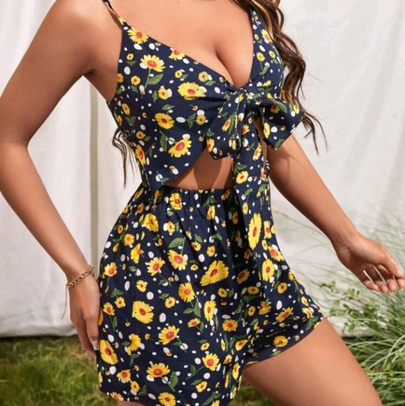 Pants - Floral romper